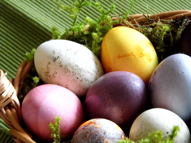 Ostereier Färben mit Farben aus Küche und Natur